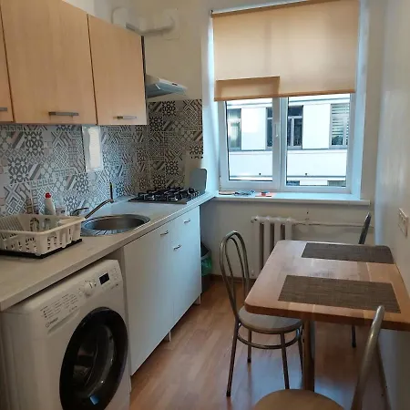 Lovely & sunny 2 rooms Free street parking Apartment Riga