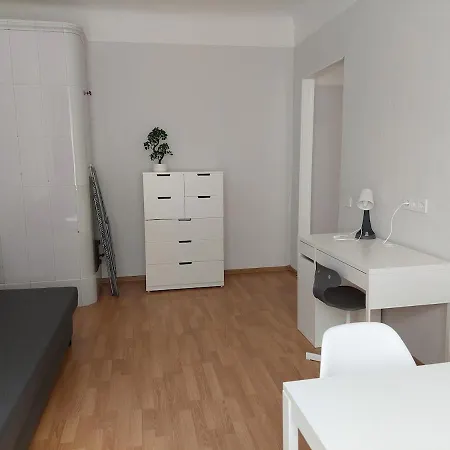 Lovely & sunny 2 rooms Free street parking Riga