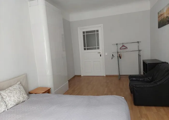 Lovely & Sunny 2 Free Street Parking 公寓 *